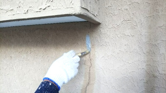 ジョリパット外壁塗装　ひび割れ補修