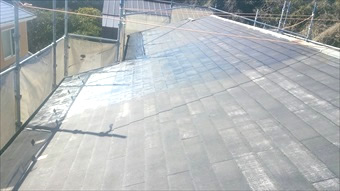 アパート　コロニアル屋根塗装