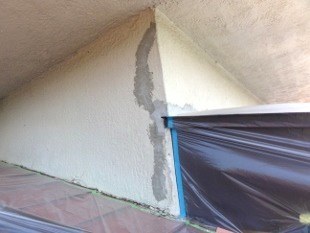 外壁モルタル　ひび割れ補修６