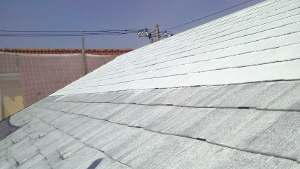 スレート屋根　遮熱塗装　下塗り⑥