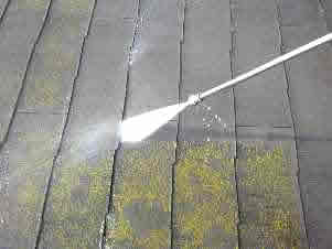 屋根ガイナ塗装　高圧洗浄３
