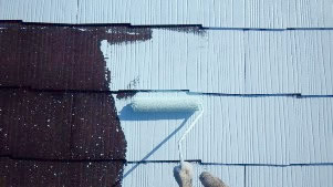 屋根　ガイナ塗装　下塗り　２回目２