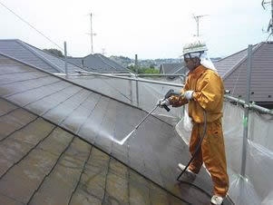 屋根ガイナ塗装　高圧洗浄２