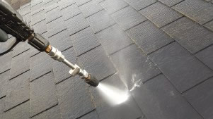 屋根塗装　高圧洗浄