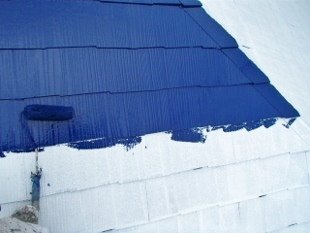 スレート屋根の塗装。　遮熱シリコン塗装