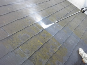高圧洗浄　藤沢市　屋根塗装３