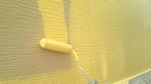 外壁サイディング塗装　中塗り