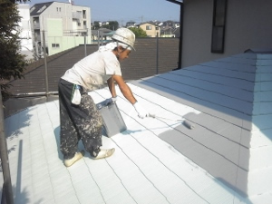 １階屋根　ガイナ塗装２