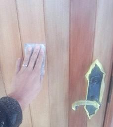 玄関ドア　ラッカークリアー塗装