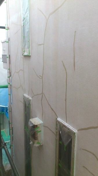 外壁塗装　ひび割れ補修④