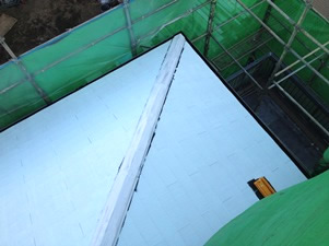 ２Fの屋根塗装　遮熱プライマー２